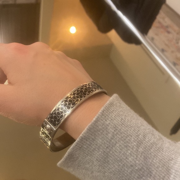 Coach silver bangle - Picture 2 of 2